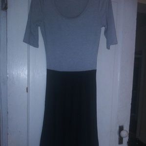 Knee length quarter sleeve length dress